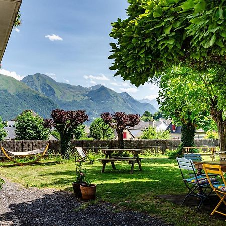 Pyrenees Cycling Lodge Saint-Savin  Dış mekan fotoğraf