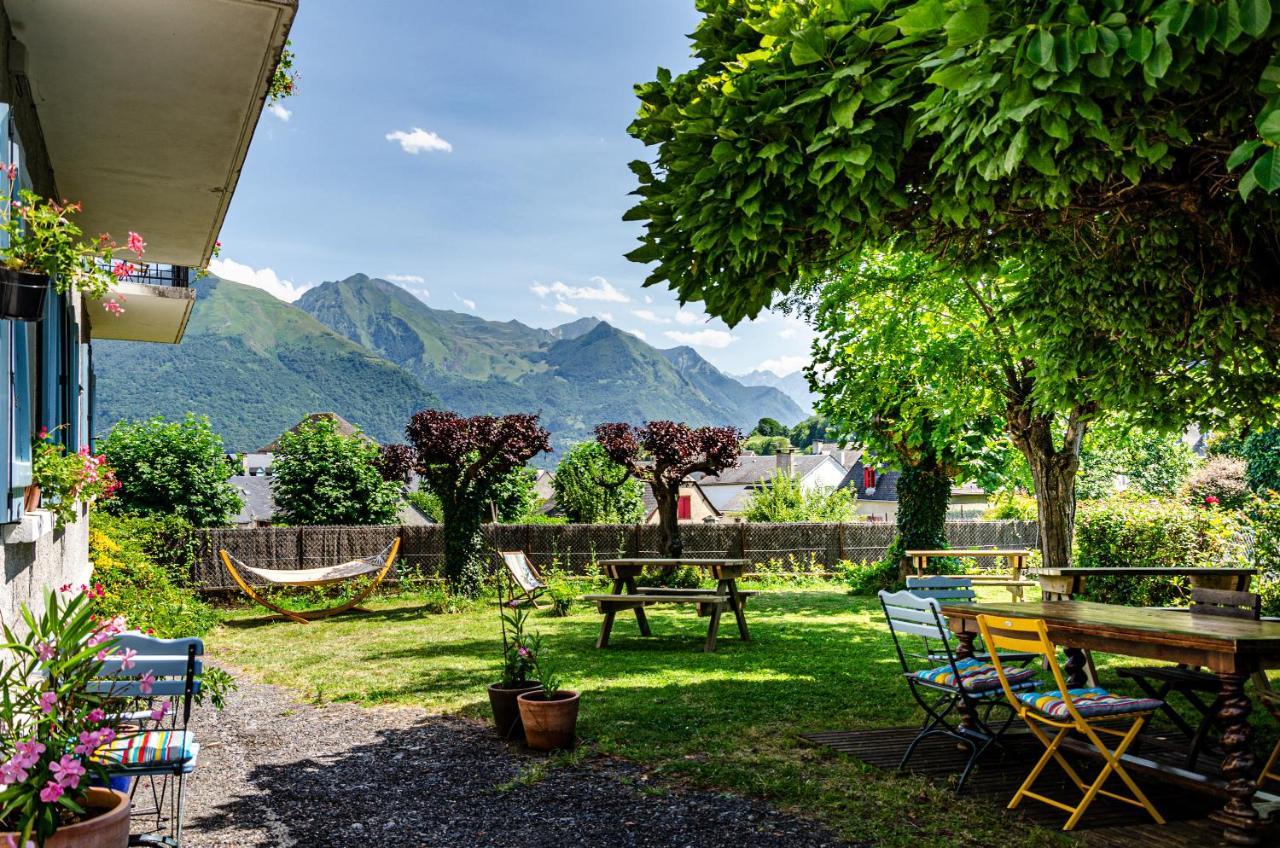 Pyrenees Cycling Lodge Saint-Savin  Dış mekan fotoğraf